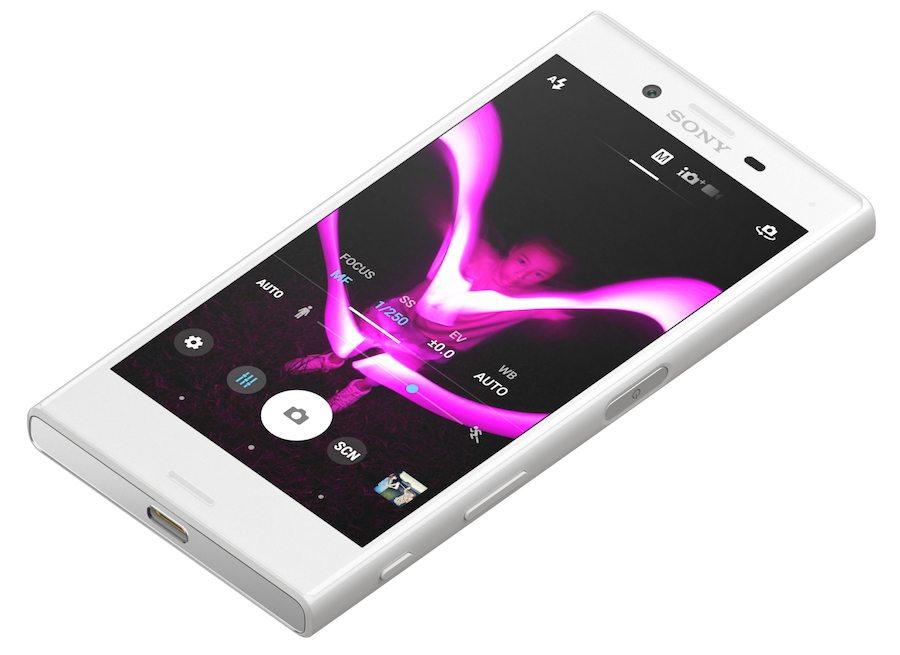 sony-xperia-x-compact-white-tabletop-2