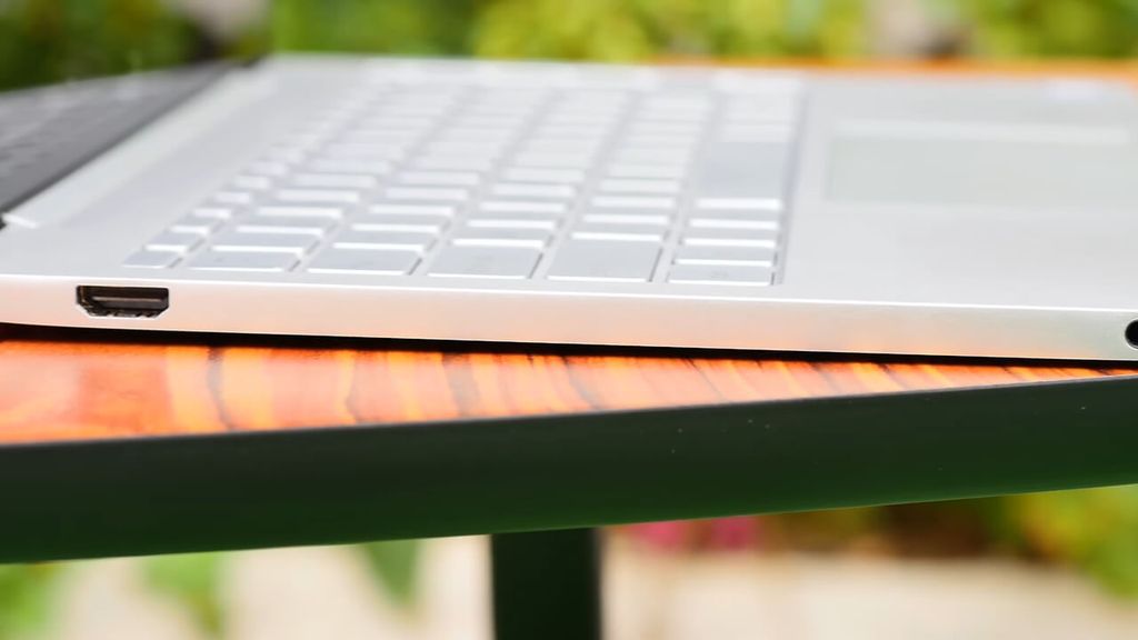 Puerto HDMI n el Xiaomi Mi Notebook Air