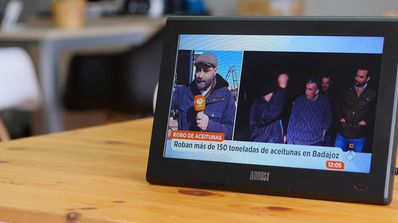 Televisor August DA100D