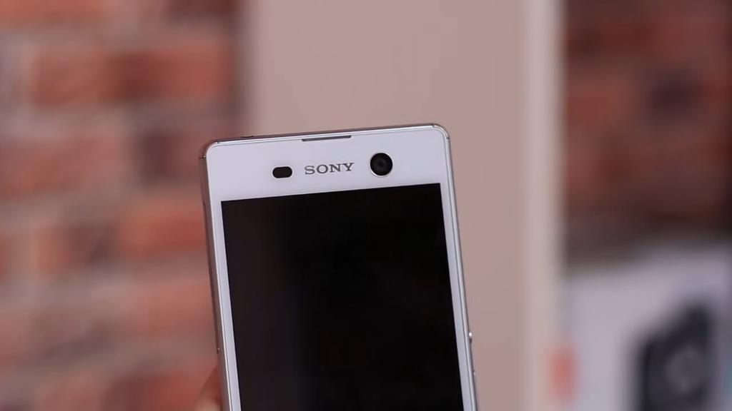 Parte frontal del Sony Xperia M5