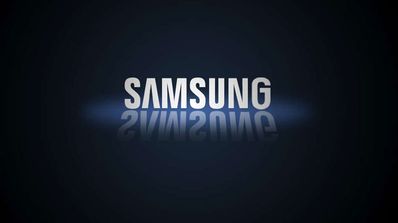 Logotipo de la compañía Samsung con fondo negro