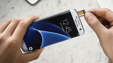 Uso de tarjeta microSD en smartphone