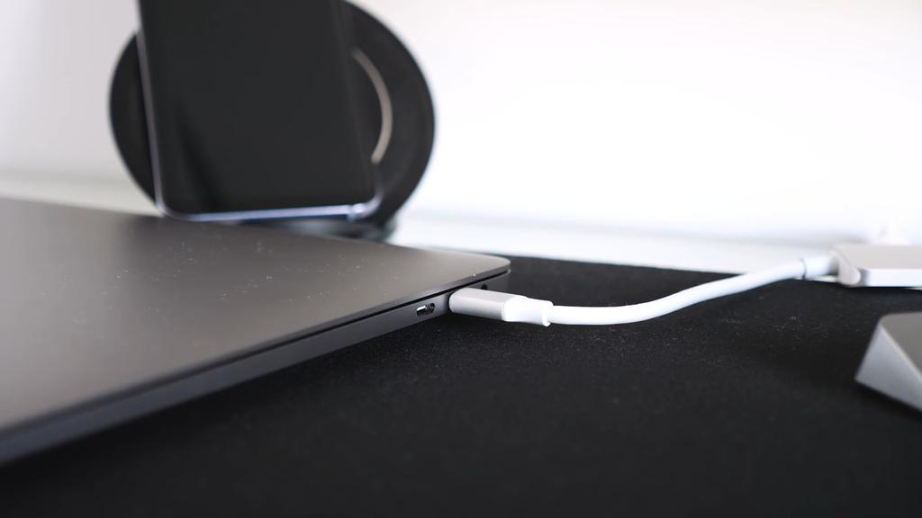 Coenxión USB del Apple MacBook Pro
