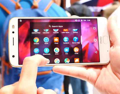 Características y opiniones del teléfono Android Moto Z2 Force