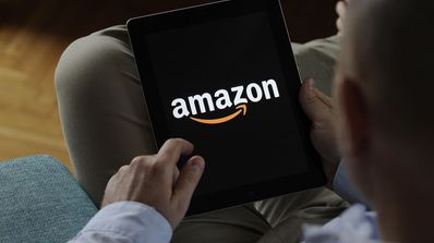 Logotipo de Amazon en un tablet