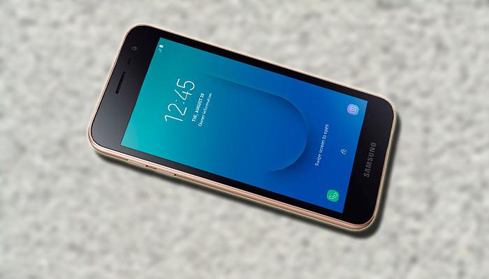 Imagen del Samsung Galaxy J2 Core con fondo gris