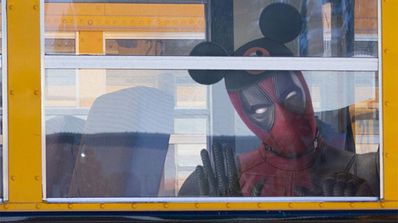 Deadpool con el gorro de Disney