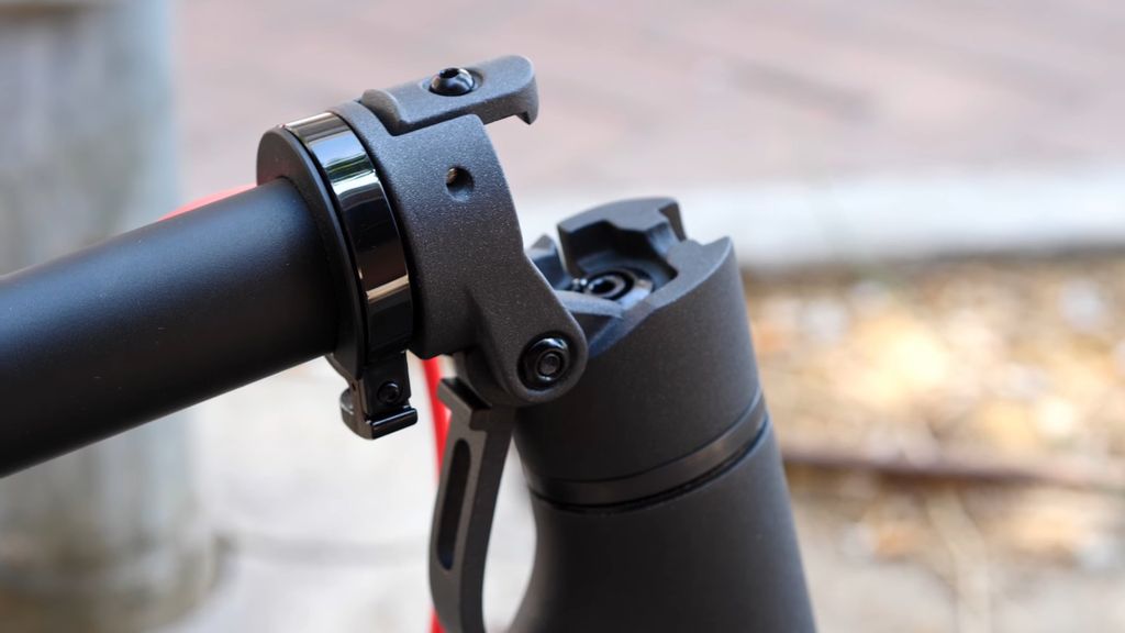 Sistema de plegado del Mi Electric Scooter Pro