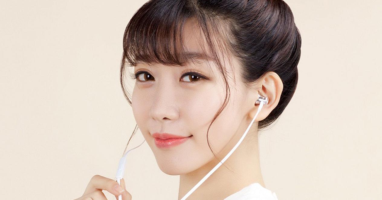 Uso de los auriculares Xiaomi Mi Piston Headphone Basic