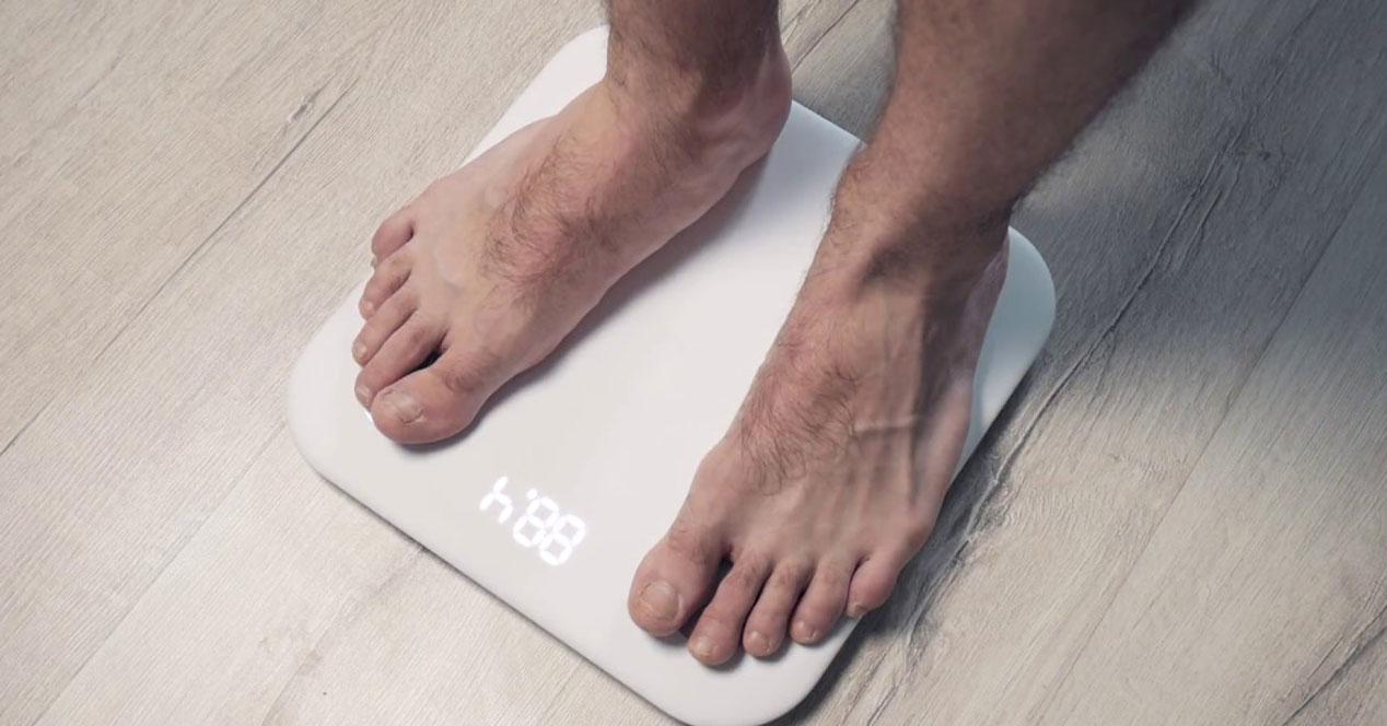 Uso de las báscula inteligente Xiaomi Mi Smart Weight Scale 2