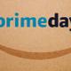 Logotipo de Amazon Prime Day con fondo marrón
