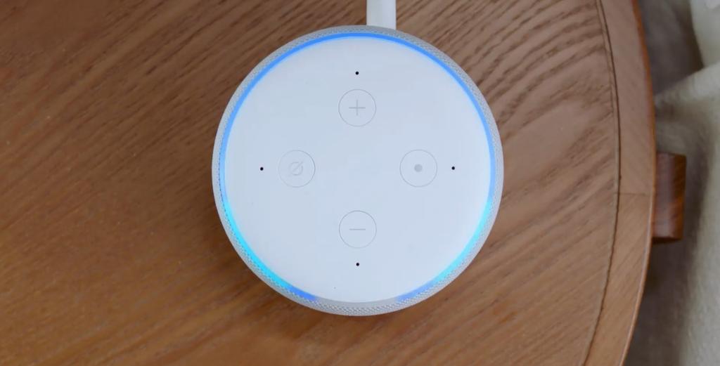 Botones del altavoz Amazon Echo Dot blanco
