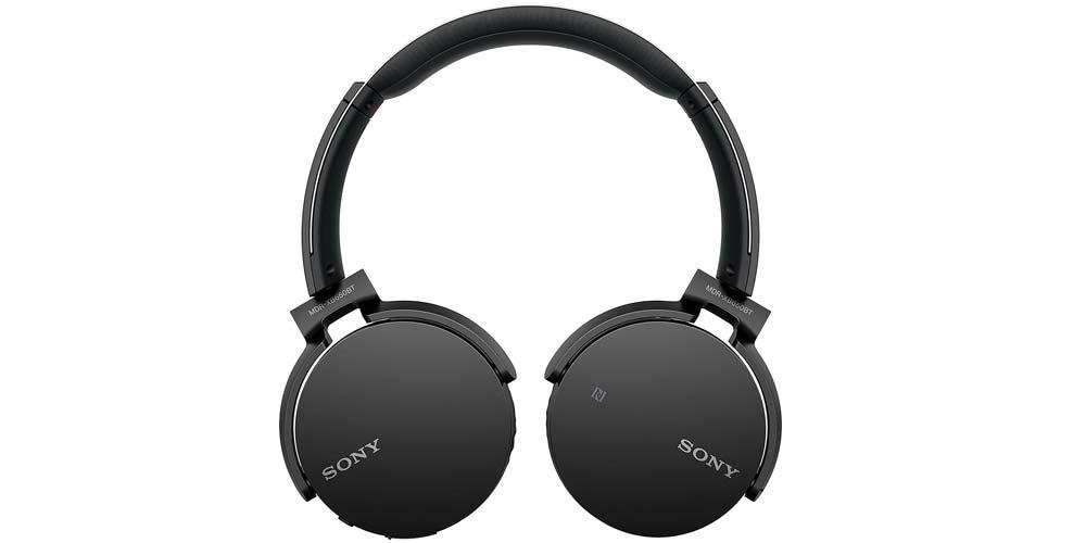Auriculares Sony MDR-XB650BT plegados
