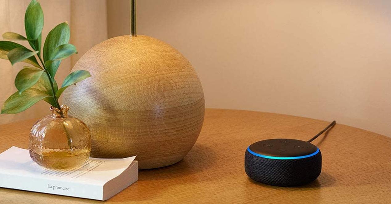 Altavoz inteligente Amazon Echo Dot 3 con Alexa