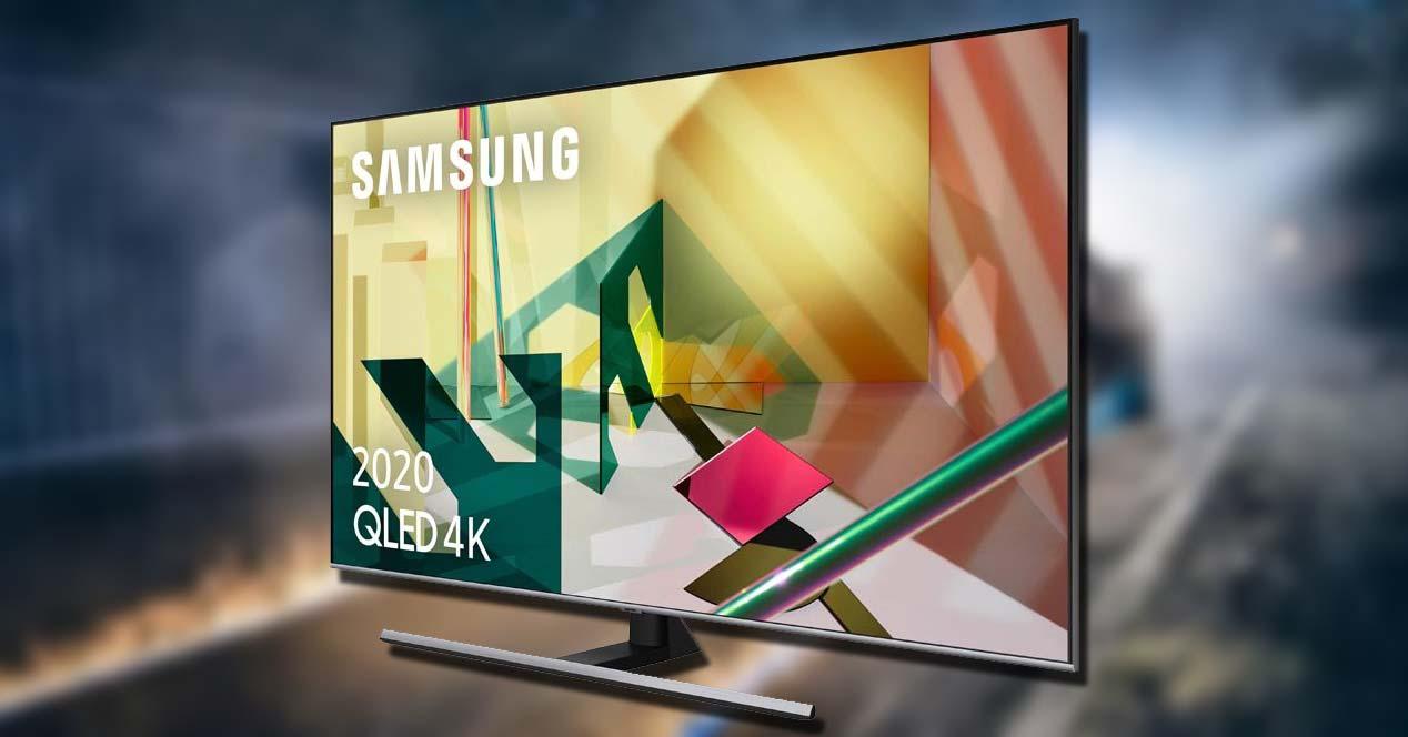 Smart TV 4K Samsung QE55Q75TATXXC con fondo