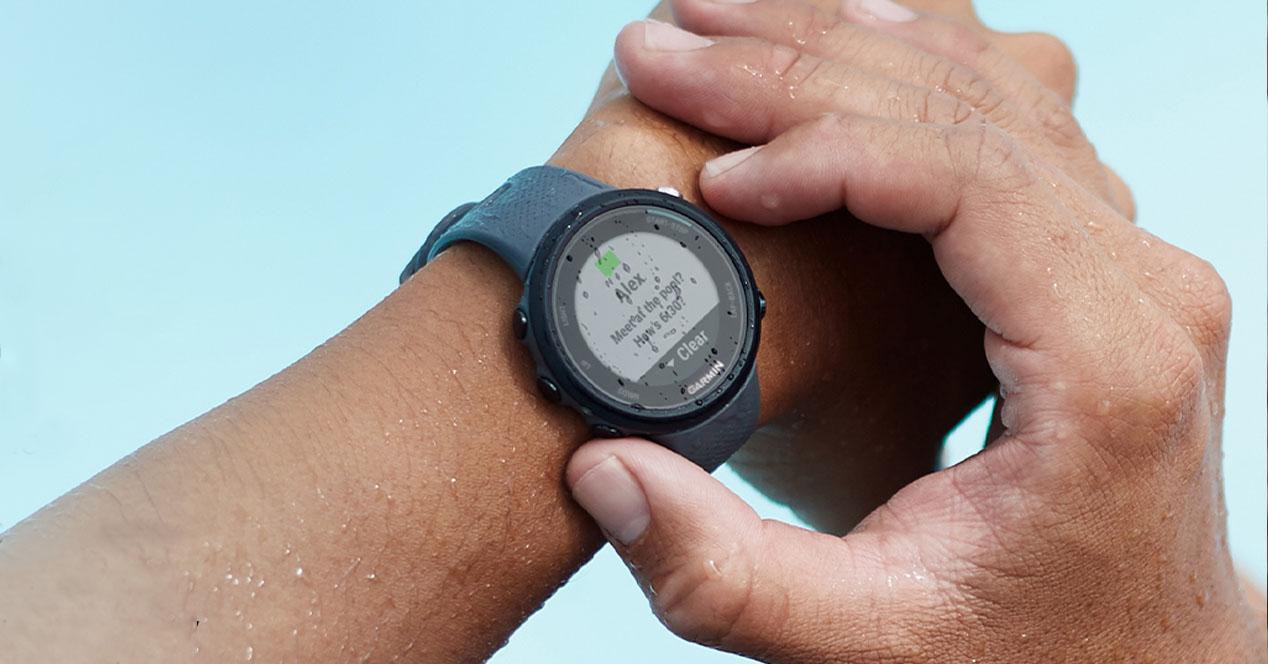 Smartwatch Garmin swim 2