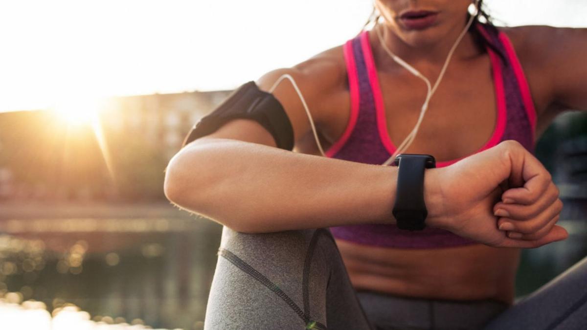 Los mejores smartwatches para mujeres deportistas y modernas
