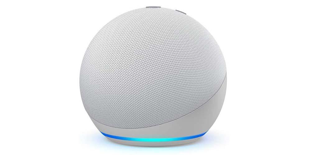 Altavoz Amazon Echo Dot de color blanco