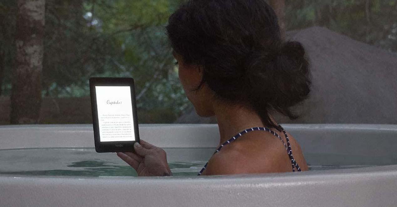 Uso en una bañera del Kindle Paperwhite