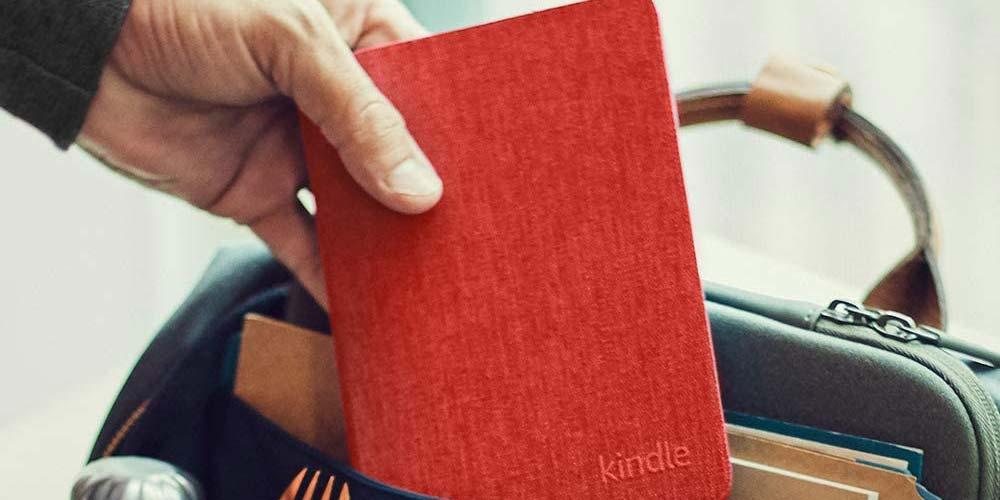 Amazon Kindle con una funda roja