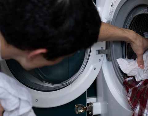 Cómo funciona una lavadora-secadora?