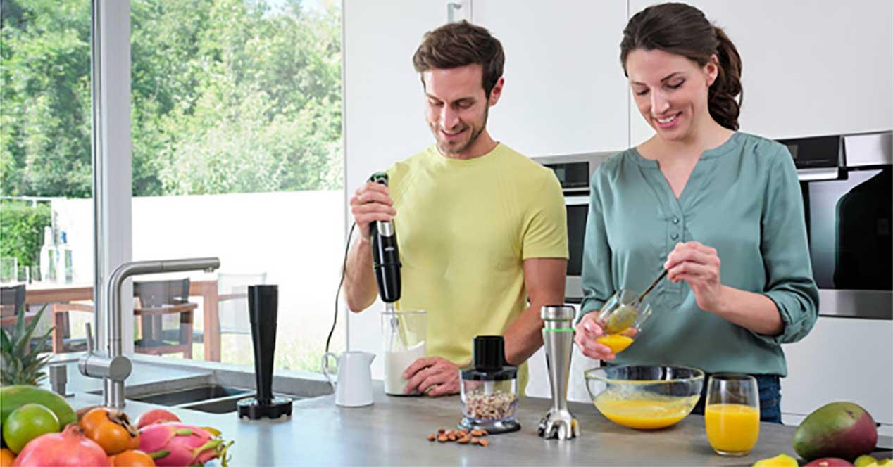  Bosch Universal Plus - Batidora de pie (500 W, color negro) :  Hogar y Cocina