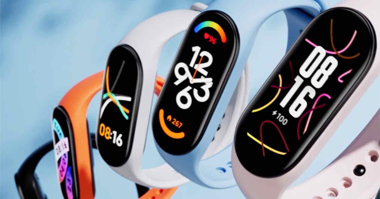 The most popular smartband from Xiaomi is almost 50% off on AliExpress