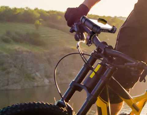 Accesorios de seguridad en bicicleta de montaña: los que no pueden faltar