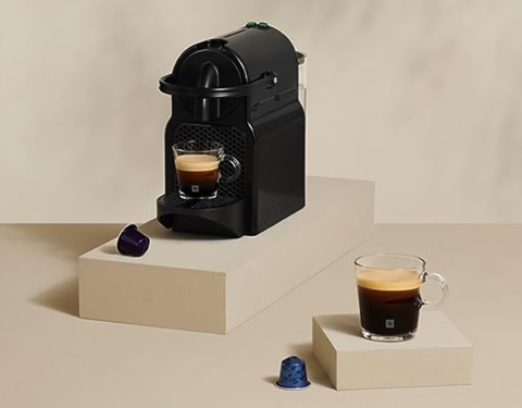 MediaMarkt rebaja esta Nespresso, una cafetera de cápsulas barata