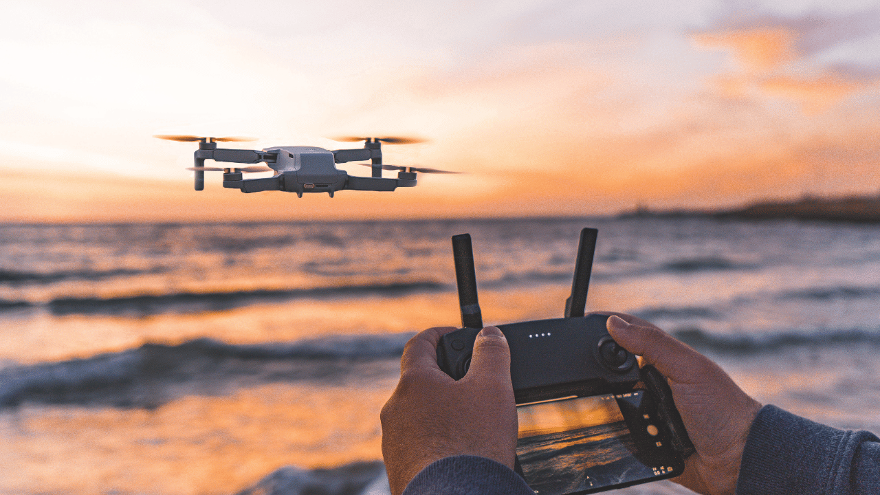 Amazon sprzedaje najtańszego drona z kamerą DJI w cenie outletowej