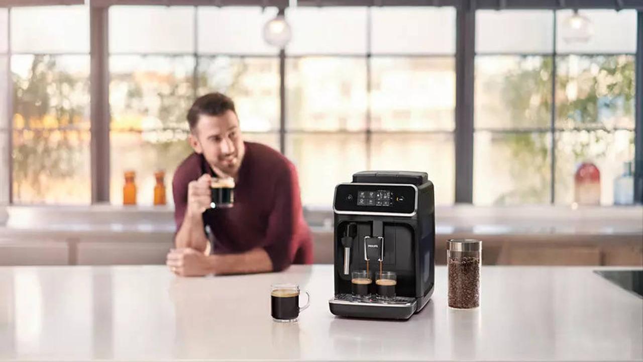 Cafetera espresso superautomática Philips serie 2200 con espumador de  leche, 2 tipos de café · Philips · El Corte Inglés