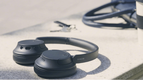 Sony presume de diseño con sus nuevos auriculares tipo diadema