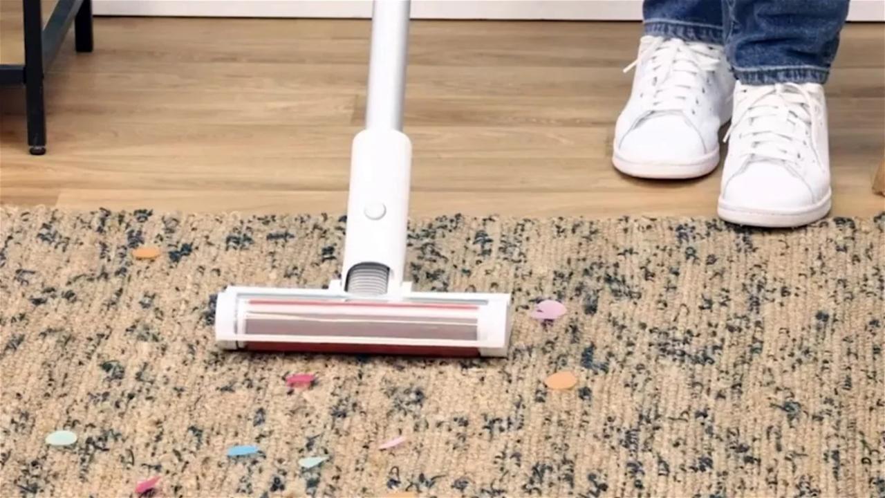 La revolución de la limpieza: Xiaomi Mi Vacuum Cleaner Light, la aspiradora  escoba sin cables que cambiará tu hogar 