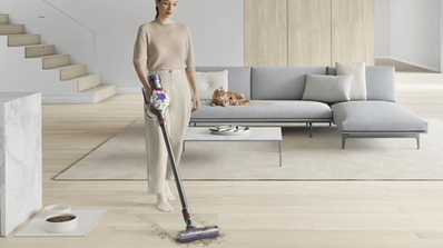Aspirador de escoba recargable Dyson V8