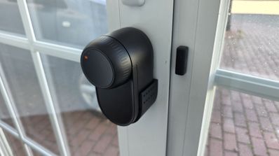 SwitchBot Lock Ultra Vision Combo cerradura en puerta