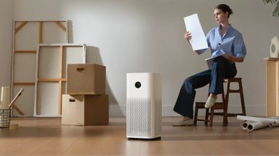 Mijia Smart Air Purifier 6 en un estudio