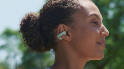 Sony Nuevo LinkBuds Clip Auriculares Open-Ear foto uso