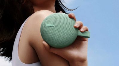 Xiaomi Bluetooth Speaker Essential diseño mano