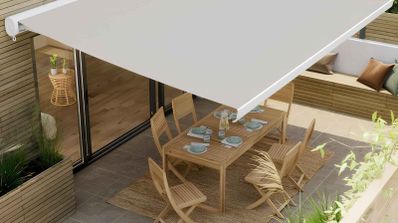 Toldo brazo extensible 2.95x2m para terraza Loby cofre blanco motorizado diseño