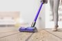 Aspirador de escoba recargable Dyson V11 advanced uso