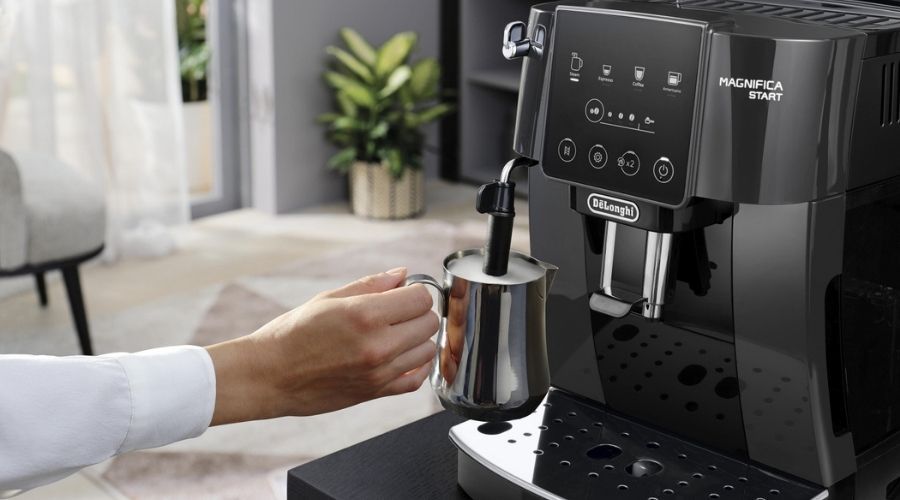 Cafetera Expresso Superautomática DeLonghi Magnifica Start ECAM220 detalle