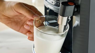 Cafetera superautomática Krups Intensity Milke espumador de leche