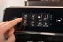 PHILIPS Serie 2200 Cafetera Espresso pantalla táctil