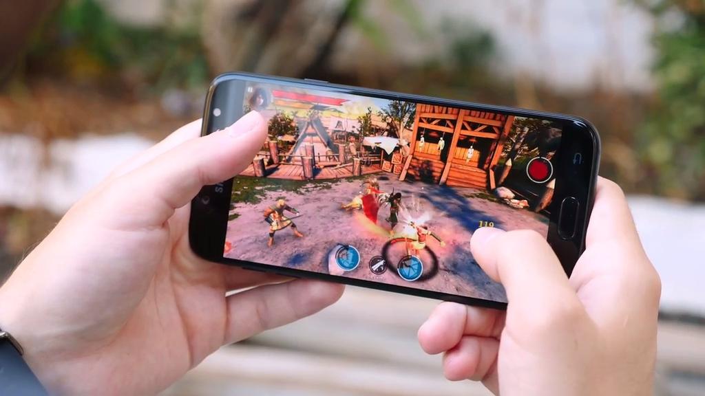 Ejecución de juego en el Samsung Galaxy J7 2017 