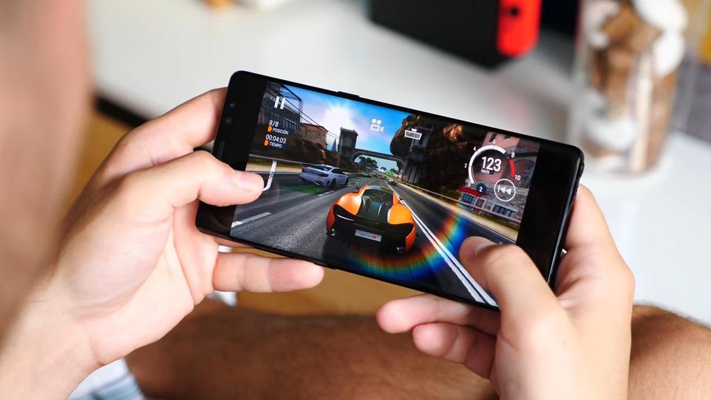 Ejecución de un juego en el Samsung Galaxy Note 8