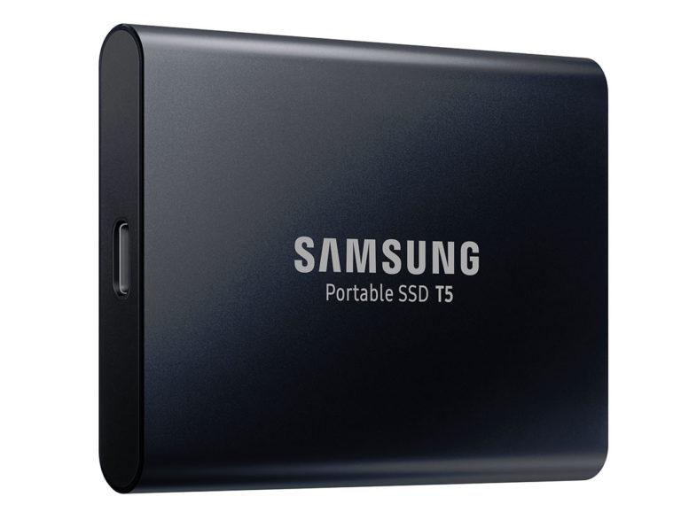 Diseño del disco Samsung SSD T5 de color negro