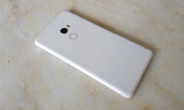Xiaomi Mi Mix 2 en color blanco