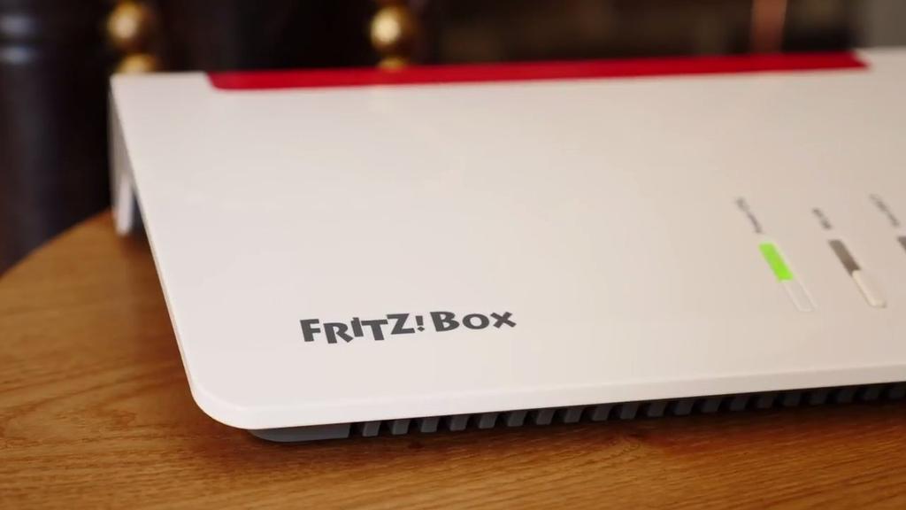 Imagen frontal del FRITZ!Box 7590