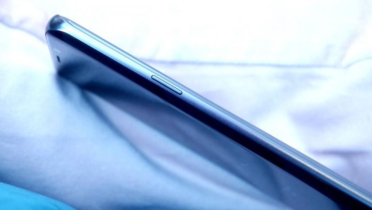 Samsung Galaxy S9+ de perfil
