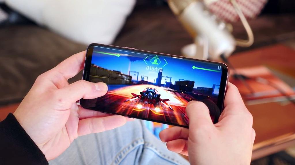 Ejecución de un juego en el Samsung Galaxy S9+